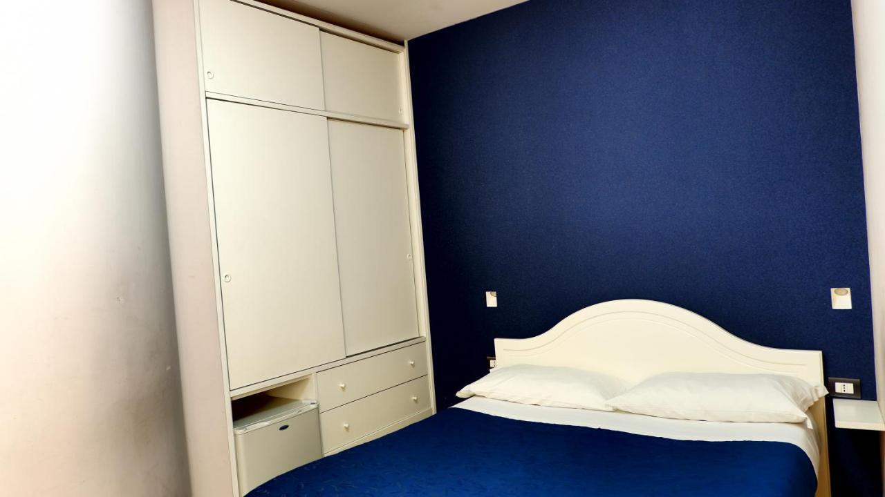B&B Federico II Νάπολη Εξωτερικό φωτογραφία
